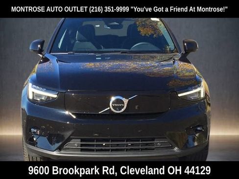 New 2024 Volvo XC40 Recharge Plus w/ Protection Package Premier image 8