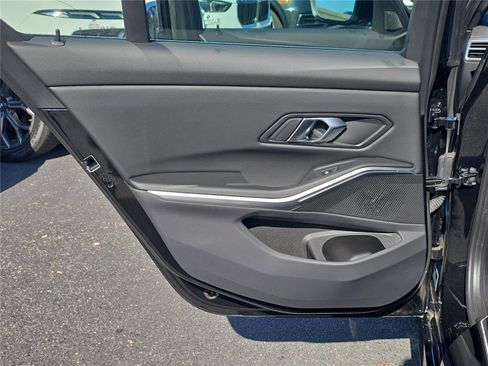 Used 2025 BMW 330i 330i image 10