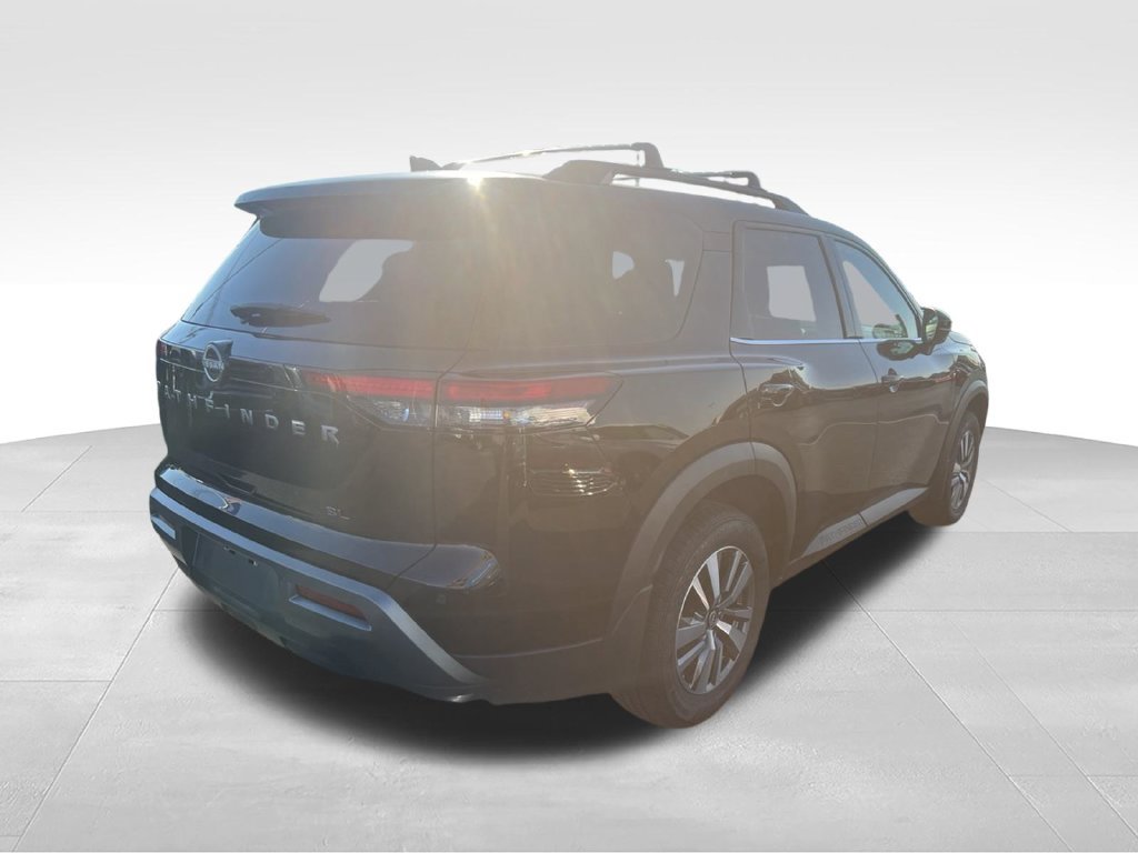 Used 2026 Nissan Pathfinder SL FWD image 9