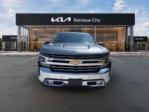 Used 2019 Chevrolet Silverado 1500 LTZ w/ LTZ Plus Package AWD/4WD image 2