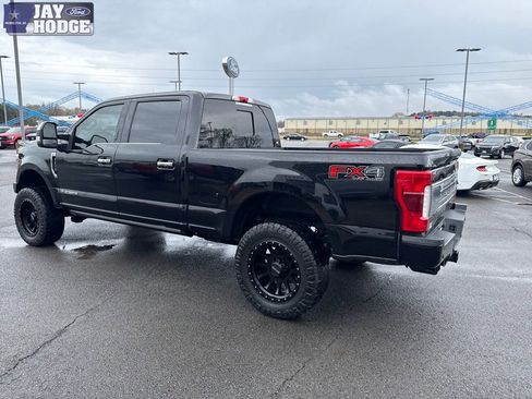 Used 2019 Ford F250 Platinum w/ Platinum Ultimate Package image 4