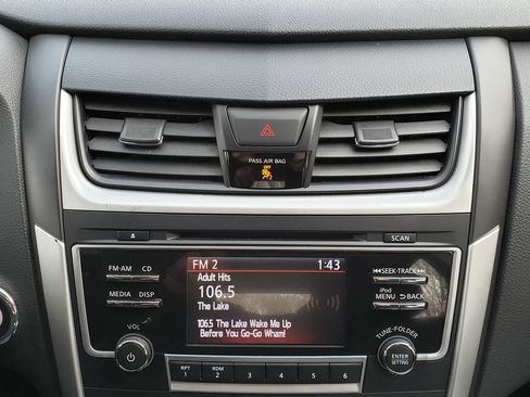 Used 2017 Nissan Altima 2.5 S w/ Power Driver Seat Package image 22