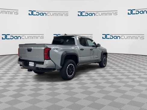 Used 2024 Toyota Tacoma TRD Off-Road AWD/4WD image 8
