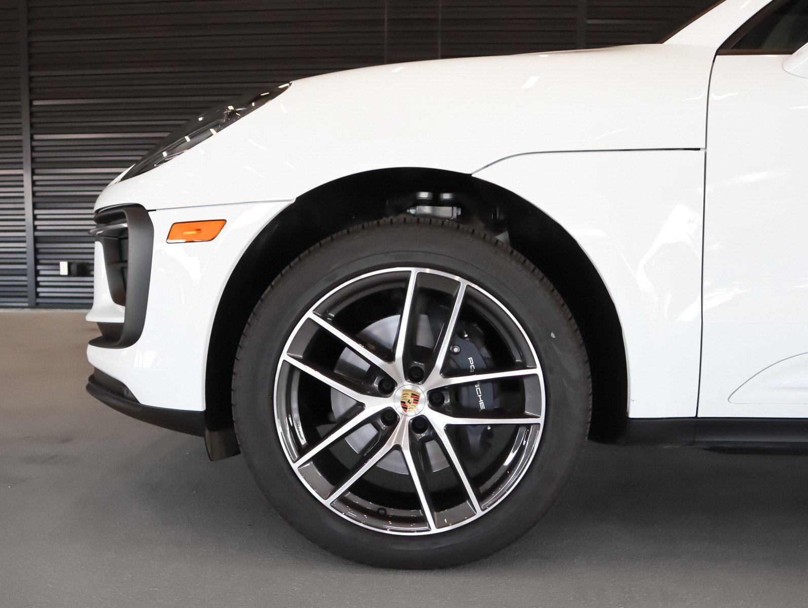 Used 2026 Porsche Macan AWD/4WD image 21