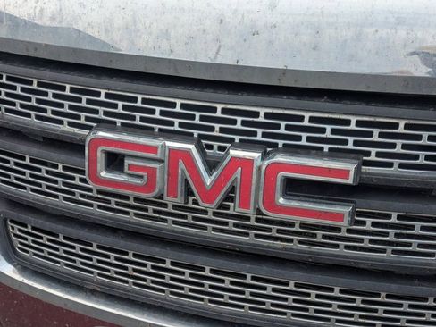 Used 2010 GMC Terrain SLT image 10