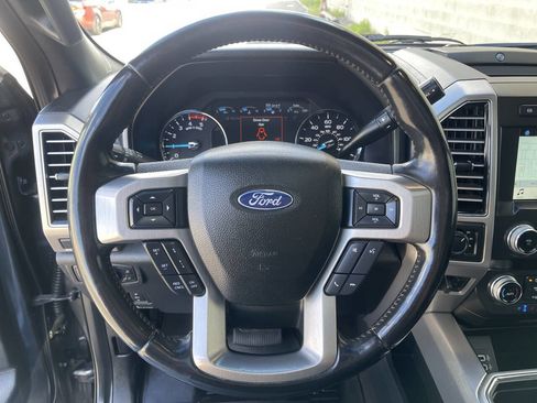 Used 2019 Ford F250 Platinum w/ Platinum Ultimate Package AWD/4WD image 22
