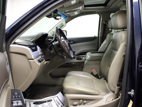 Used 2018 GMC Yukon SLT w/ Open Road Package image 12