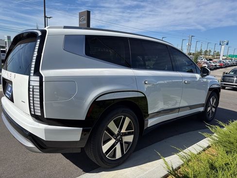 New 2026 Hyundai Ioniq 9 SEL image 4