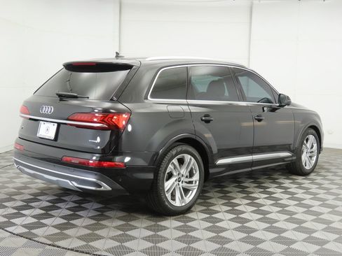 Used 2023 Audi Q7 3.0T Prestige image 5
