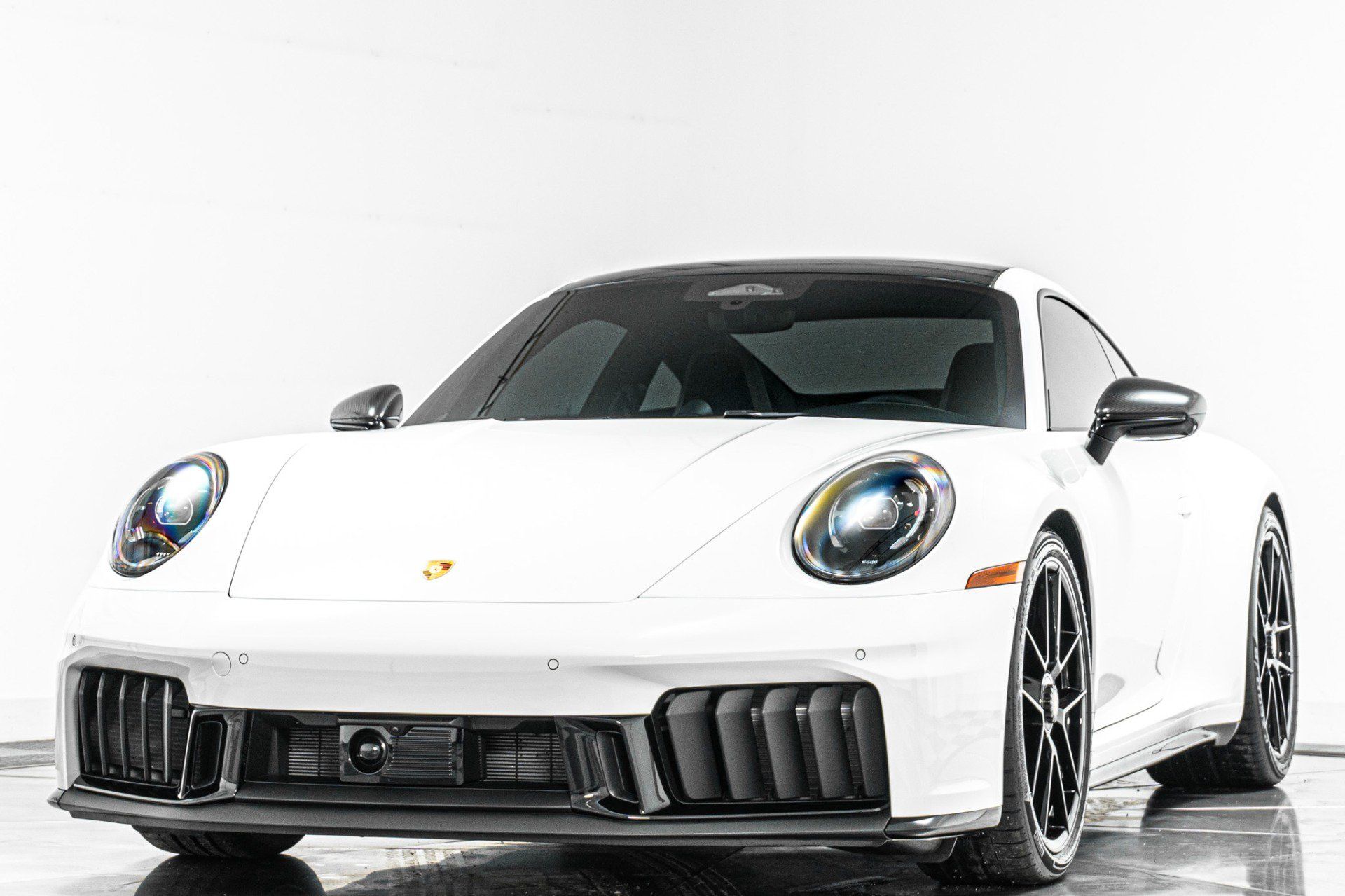 Used 2026 Porsche 911 Carrera 4 GTS AWD/4WD image 5
