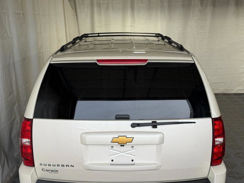 Used 2014 Chevrolet Suburban LTZ image 6