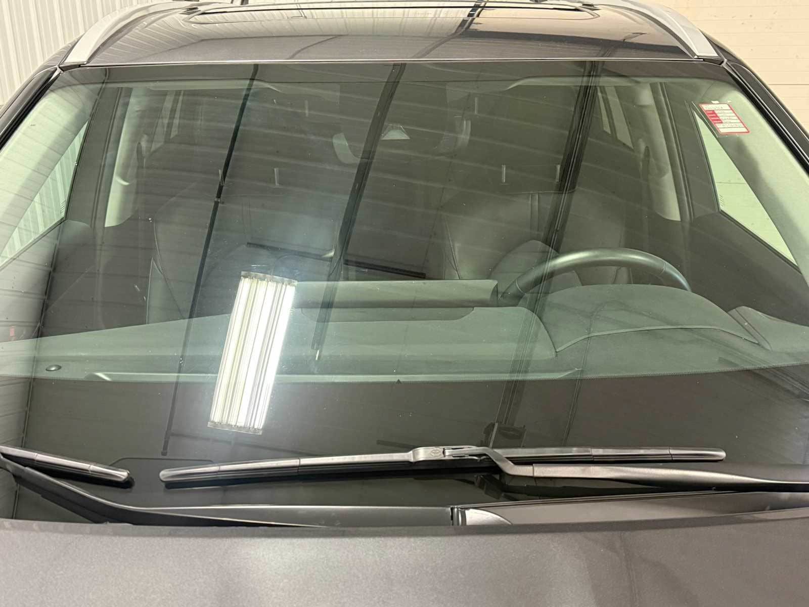Used 2024 Toyota Highlander XLE AWD/4WD image 17