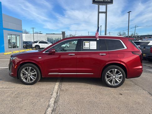 Used 2023 Cadillac XT6 Premium Luxury image 8