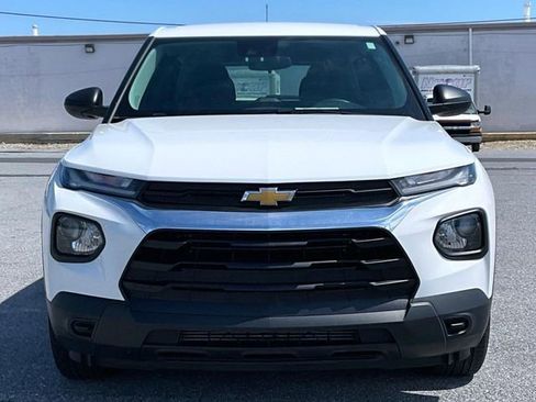 Used 2023 Chevrolet TrailBlazer LS FWD image 4