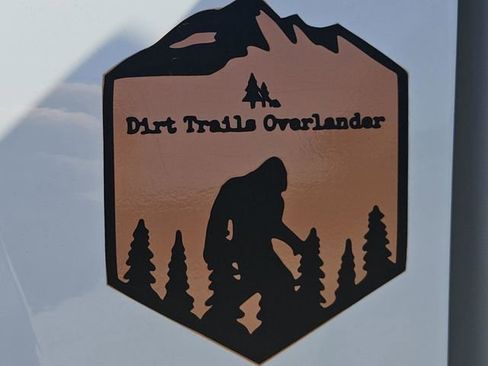 Used 2024 Chevrolet Colorado ZR2 w/ ZR2 Bison Edition image 17