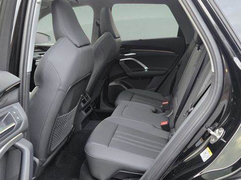 New 2025 Audi Q5 Prestige image 34