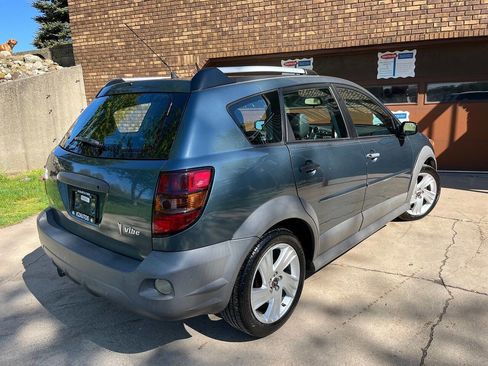 Used 2008 Pontiac Vibe w/ Sun And Sound Package FWD image 9