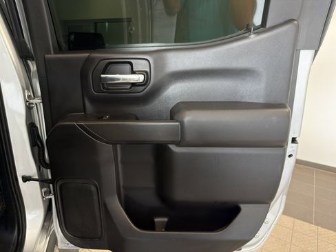 Used 2019 Chevrolet Silverado 1500 Custom Trail Boss w/ Custom Convenience Package image 24