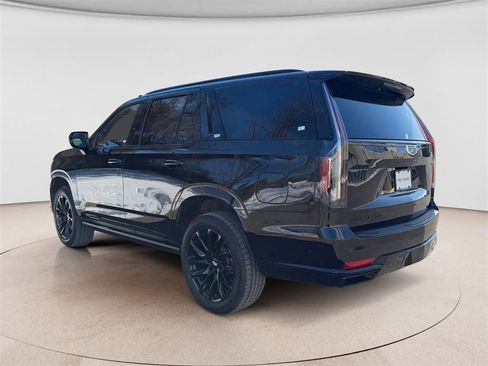 Used 2024 Cadillac Escalade Sport Platinum w/ LPO, ONYX Package image 7