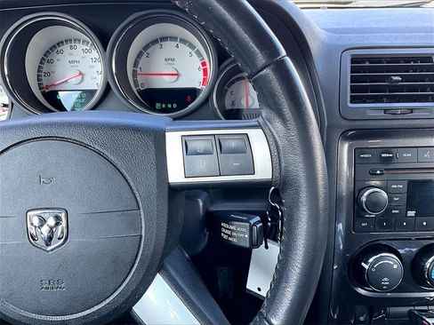 Used 2009 Dodge Challenger R/T image 16