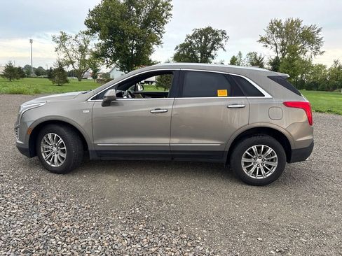 Used 2018 Cadillac XT5 Luxury w/ Driver Awareness Package AWD/4WD image 8