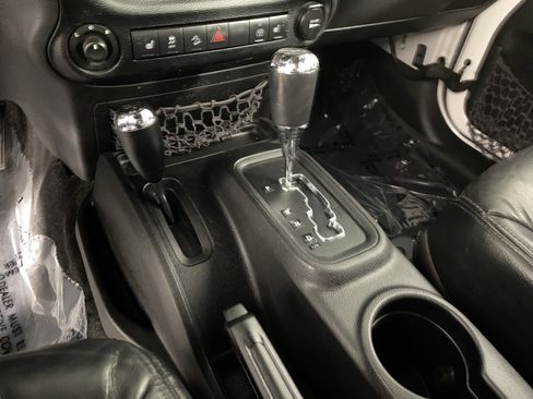 Used 2013 Jeep Wrangler Moab image 22