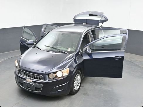 Used 2015 Chevrolet Sonic LT FWD image 46