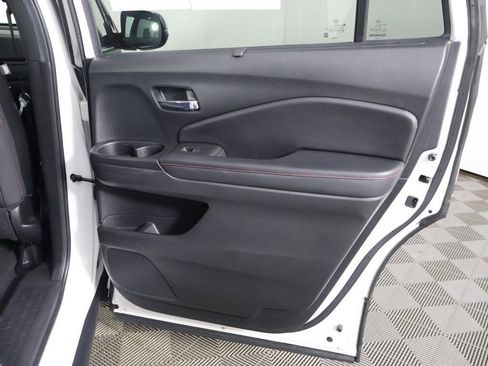 Used 2021 Honda Pilot Black Edition image 32