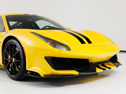 Used 2020 Ferrari 488 Pista Coupe RWD image 47
