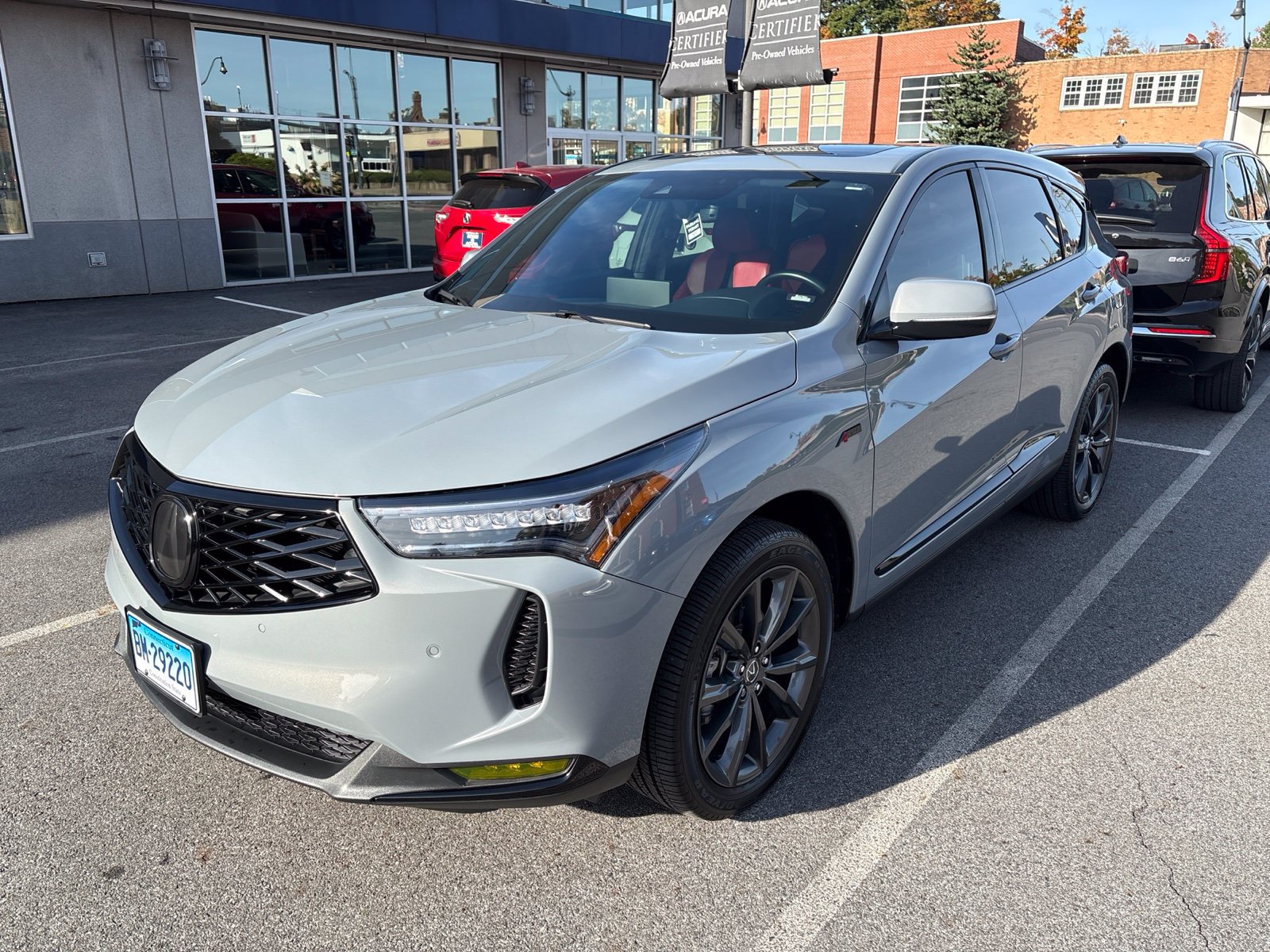 Certified 2025 Acura RDX w/ Advance Package AWD/4WD image 1