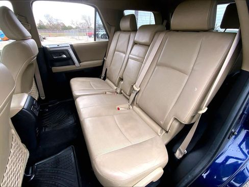 Used 2015 Toyota 4Runner Limited image 19
