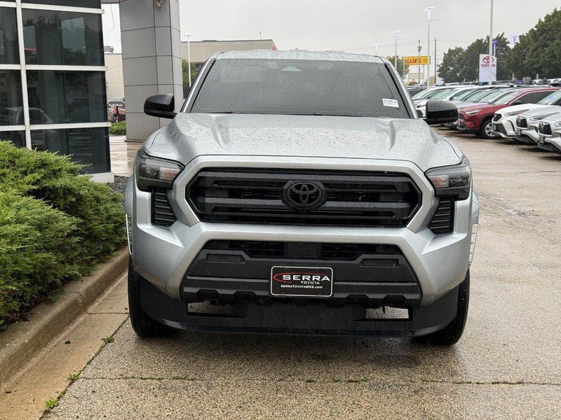Used 2025 Toyota Tacoma SR AWD/4WD image 8