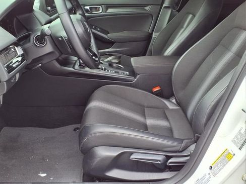Used 2025 Honda Civic Sport image 16