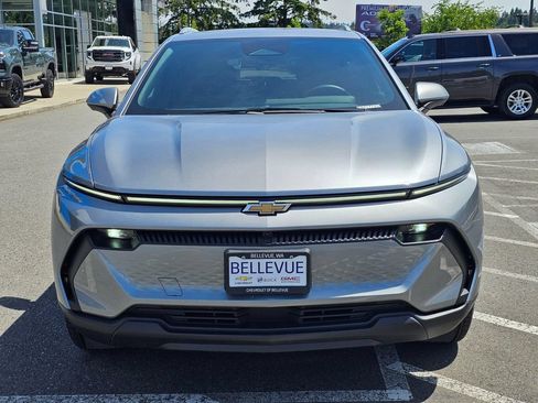 Used 2026 Chevrolet Equinox EV LT AWD/4WD image 8