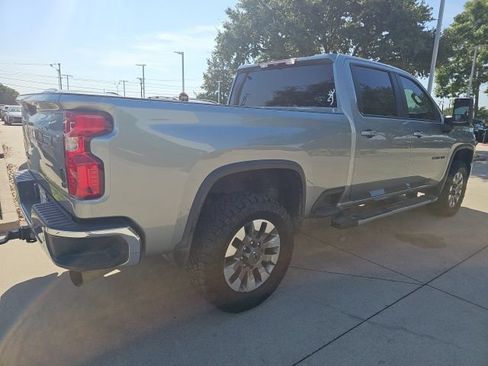 Used 2024 Chevrolet Silverado 2500 LT w/ Texas Edition AWD/4WD image 3