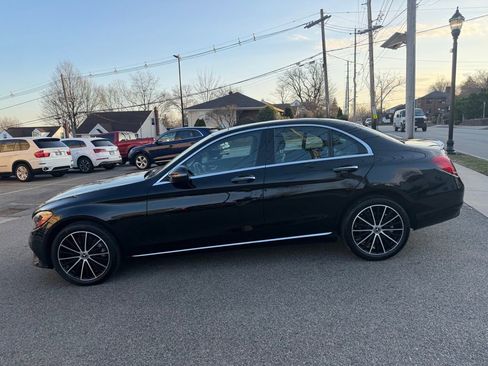 Used 2020 Mercedes-Benz C 300 4MATIC Sedan image 4