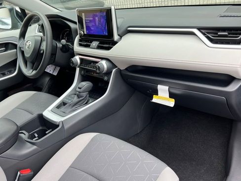 New 2025 Toyota RAV4 XLE image 19