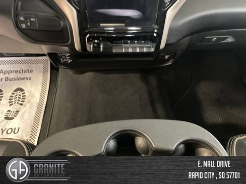 Used 2024 RAM 2500 Laramie AWD/4WD image 26
