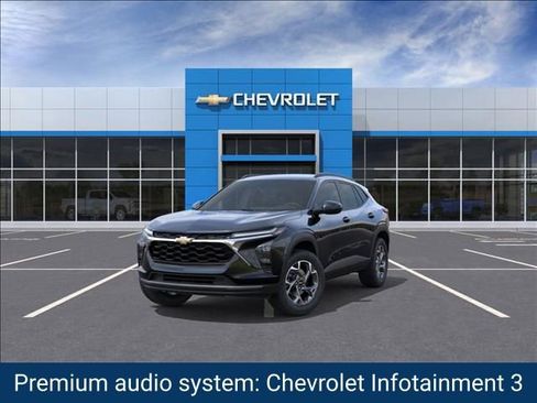 New 2026 Chevrolet Trax LT w/ Driver Confidence Package image 9