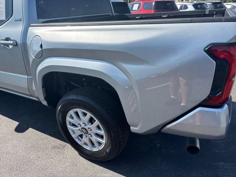 Used 2026 Toyota Tacoma SR5 AWD/4WD image 23