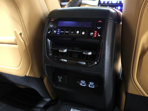 Used 2021 Jeep Grand Cherokee L Summit image 70