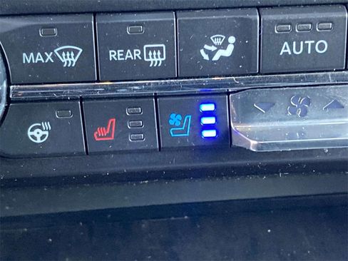 Used 2021 Ford F150 Lariat w/ Equipment Group 502A High image 15