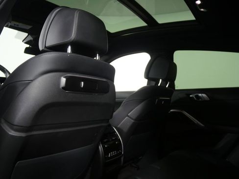 Used 2025 BMW X6 xDrive40i AWD/4WD image 16
