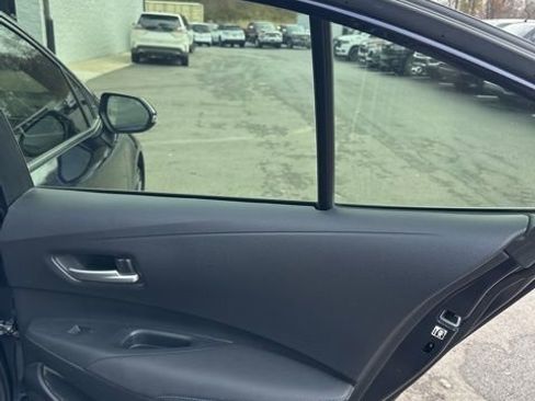 Used 2021 Toyota Corolla SE image 31