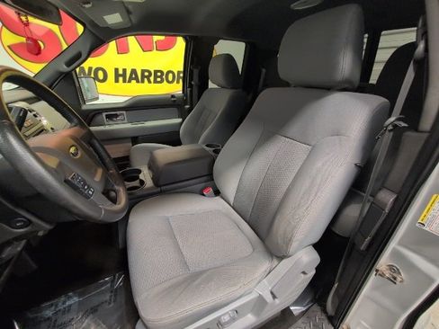 Used 2011 Ford F150 XLT w/ XLT Chrome Pkg image 15