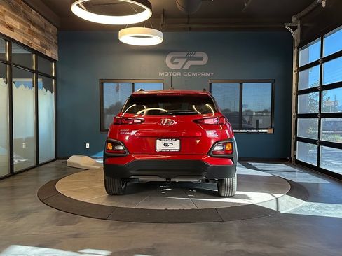 Used 2021 Hyundai Kona SEL AWD/4WD image 4