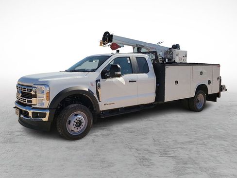 New 2025 Ford F550 4x4 SuperCab Super Duty image 5