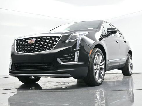 Certified 2025 Cadillac XT5 Premium Luxury image 46