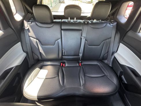 Used 2025 Jeep Compass Limited AWD/4WD image 34