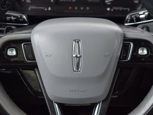 Used 2021 Lincoln Corsair FWD w/ Premium Package image 19